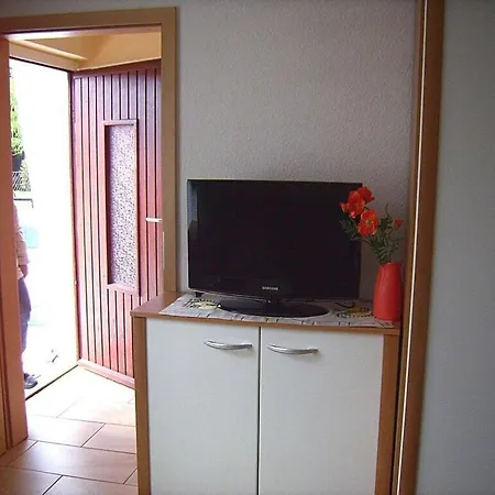 To The Comfortable * لوبمين